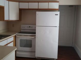 115 Franklin St APT 5, Franklin, NH 03235