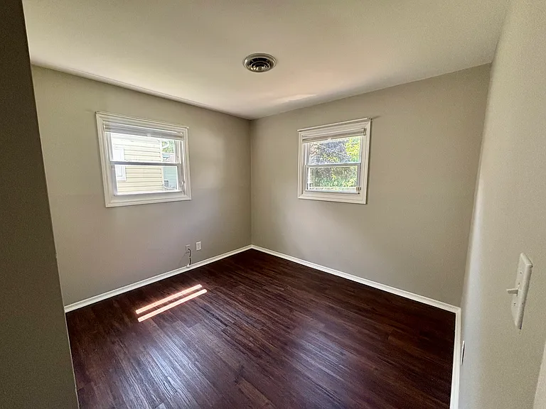 1677 Falke Dr — Photo 10