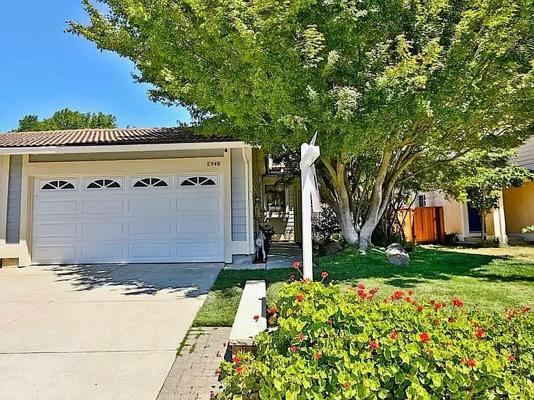 5348 Grasswood Cir — Photo 13