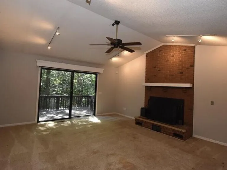 1415 Texas Sq — Photo 18