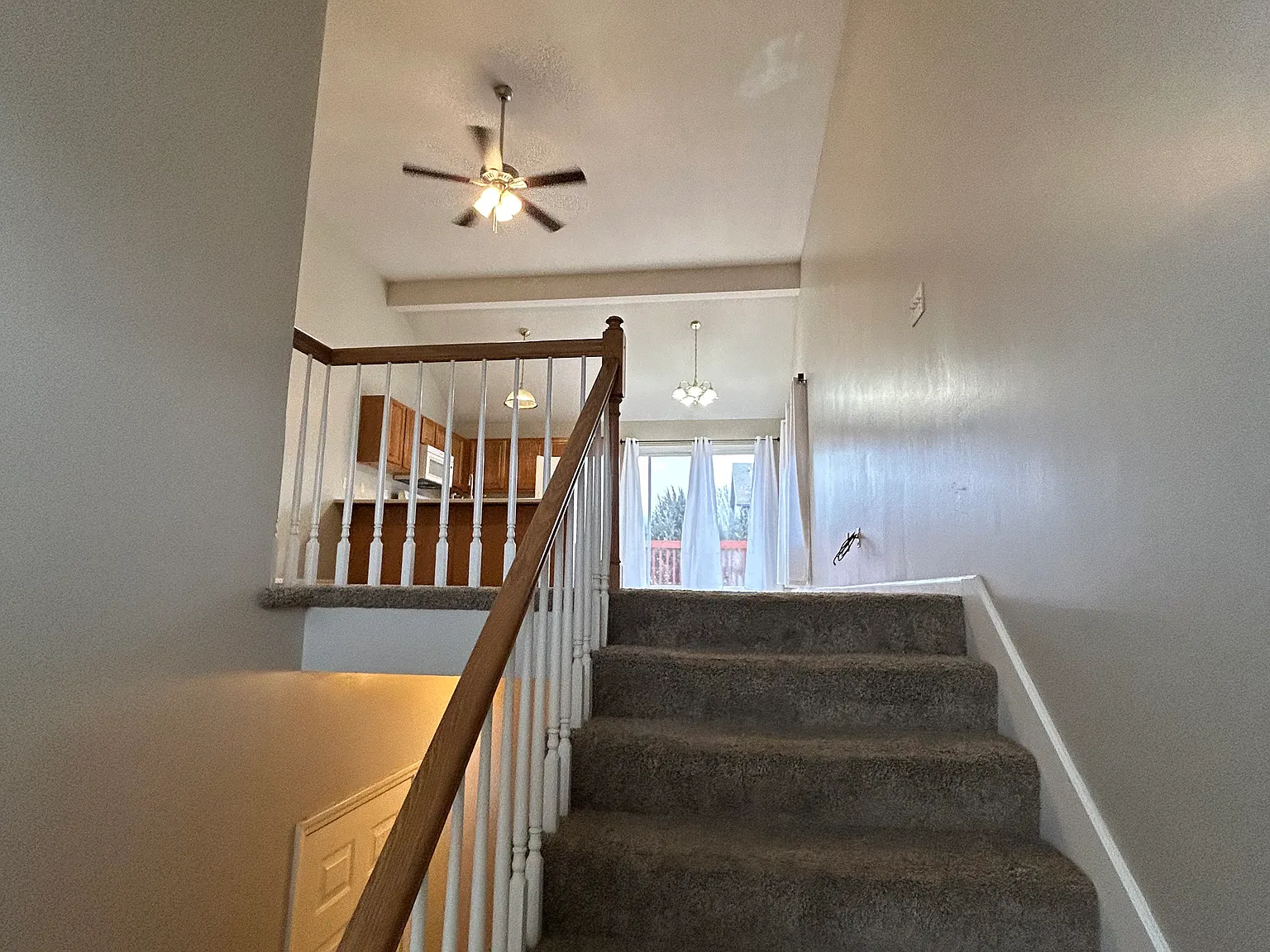 2 bed, 1350 sqft, $1,500 — Photo 2