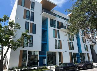 1558 4th St #208, Sarasota, FL 34236