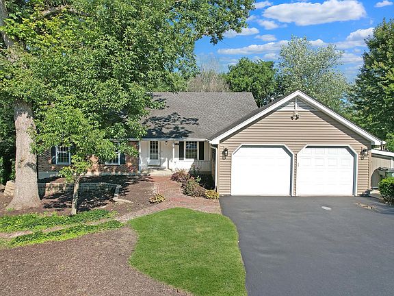 2nd image of 3100 Scenicwood Ln