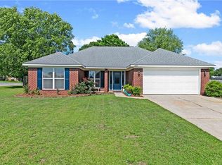 21637 Shadowbrook St, Robertsdale, AL 36567