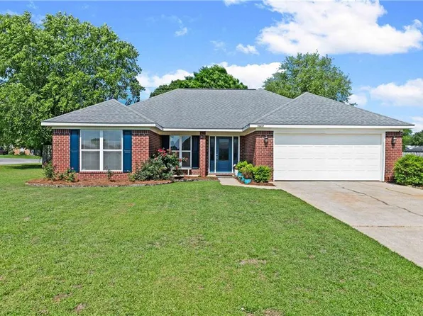 21637 Shadowbrook St, Robertsdale, AL 36567
