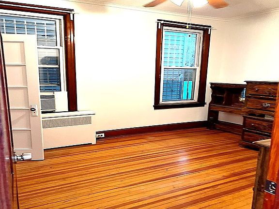 4th image of 60 Liberty Ave
