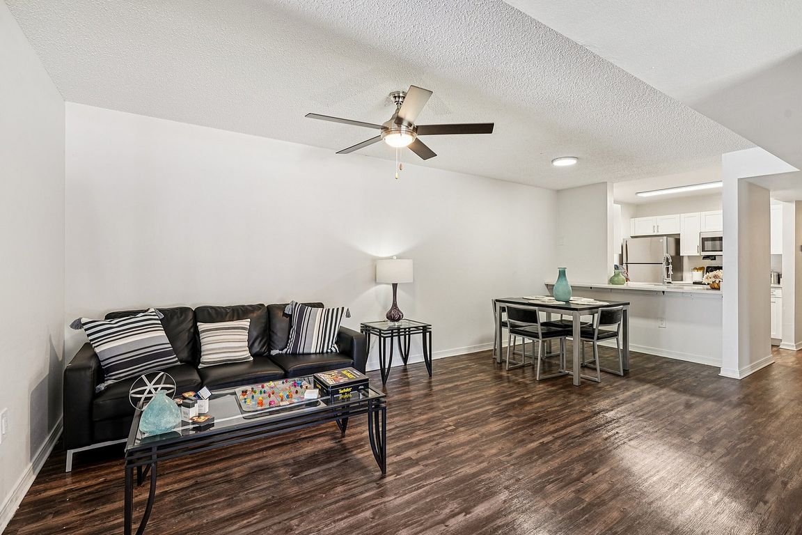 6-web-or-mls-SW 27th St-S1212-006