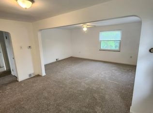 56 N Park Rd #B, Pittsburgh, PA 15229