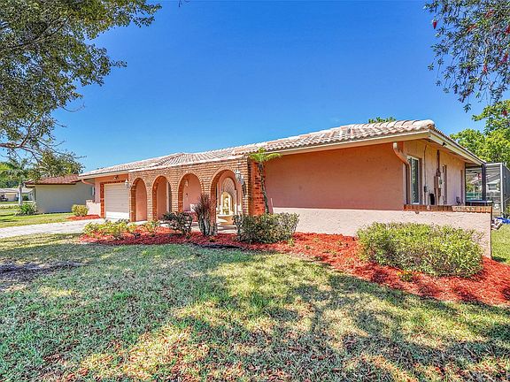 3rd image of 8823 NW 20th Manor