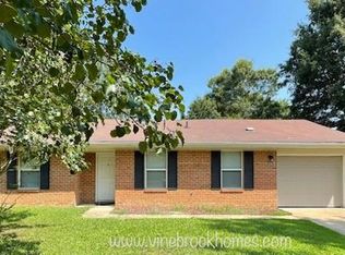 108 Aleron Ct, Raeford, NC 28376