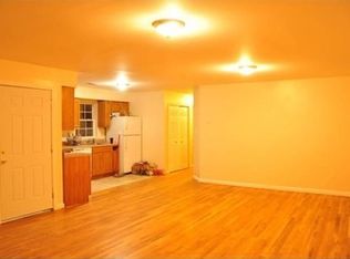 9 Bayside Pl #1, Jersey City, NJ 07305