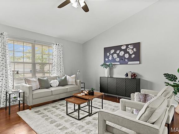 4th image of 280 Glen Meadows Ct