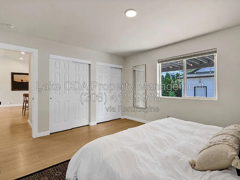 2082 E Greenleaf Ln — Photo 22