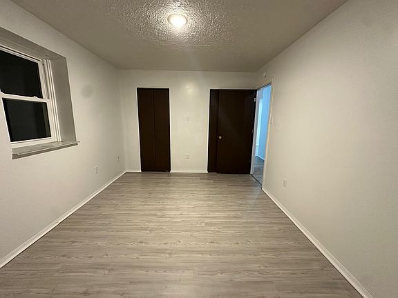 5th image of 333 Manown St #106