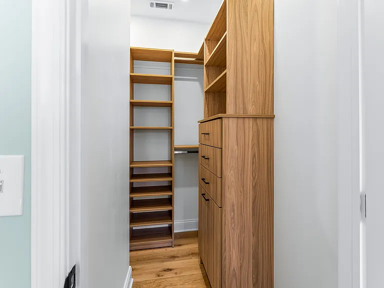 7214 Greenbank Rd — Photo 34
