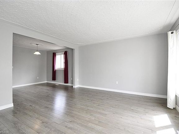 5th image of 219 Bakersfield Dr