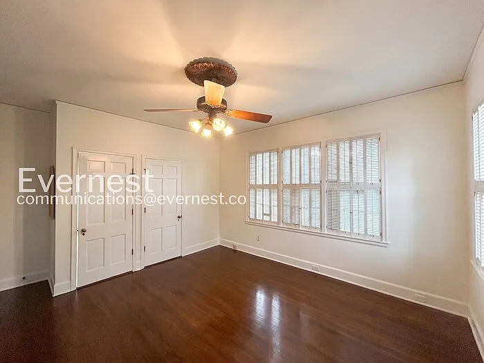 756 S Willett St — Photo 15