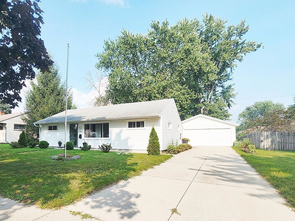 1st image of 1322 Macarthur Dr