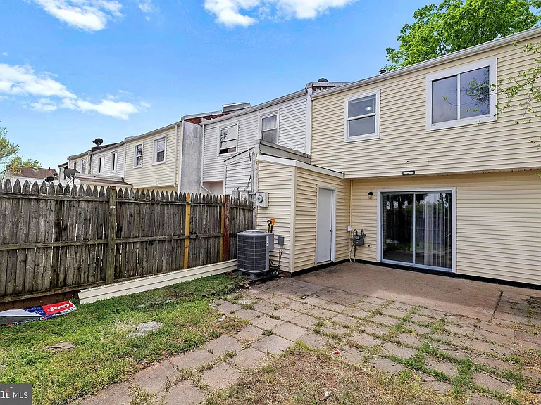 8145 Community Dr — Photo 34