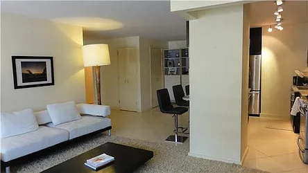 Rented by R New York