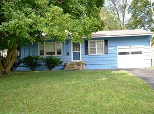 7318 Beverly St, Overland Park, KS 66204