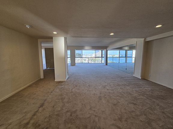 2nd image of 939 Coast Blvd Unit 11G