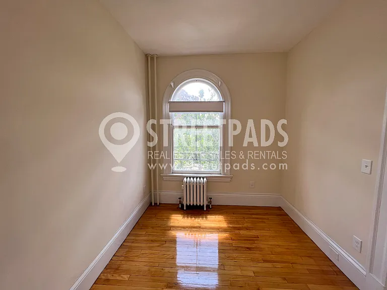 2 Ware St #303 — Photo 9