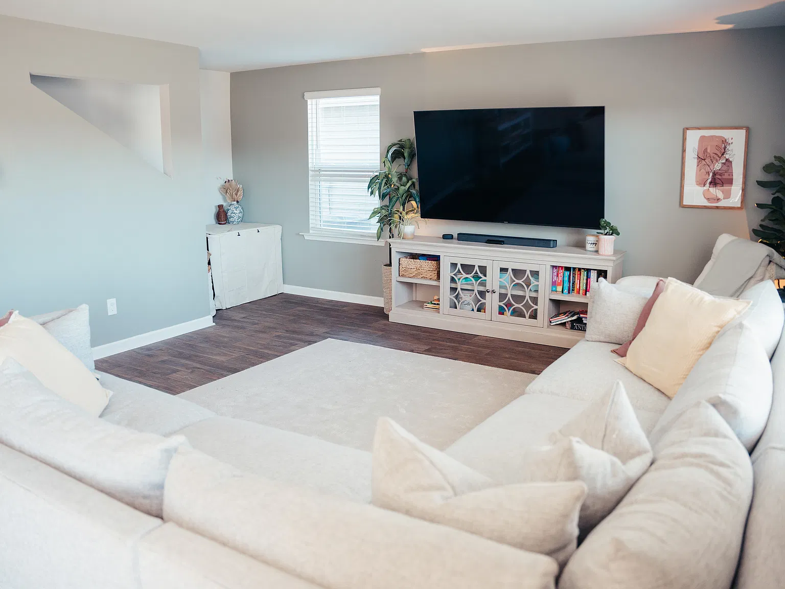 4 bed, 2.5 bath, 2350 sqft, $2,805 — Photo 4
