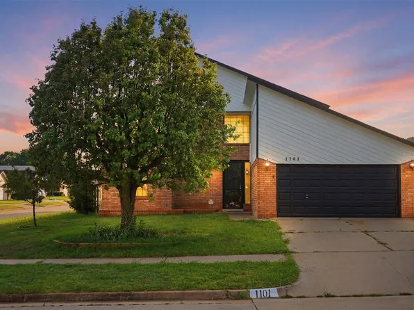 1101 David Rd, Moore, OK 73160