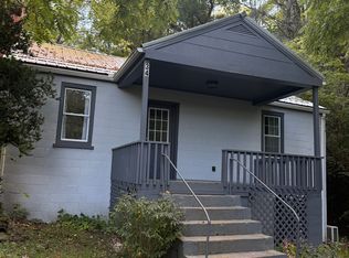 34 Wards Run, Marshall, NC 28753