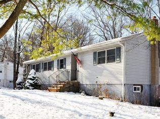 7 Dogwood Trl E, Stockholm, NJ 07460