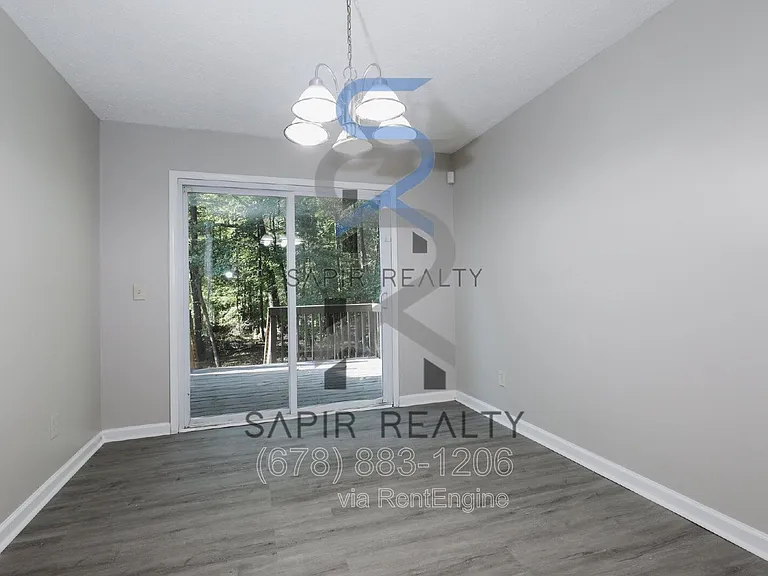 2719 Greystone Ct — Photo 2