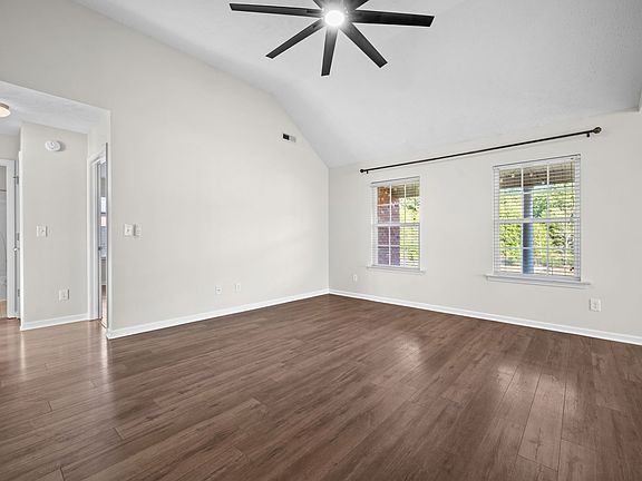 4th image of 2050 Barretts Ridge Dr