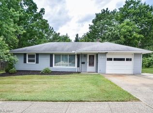 109 Maple Ave, Chardon, OH 44024