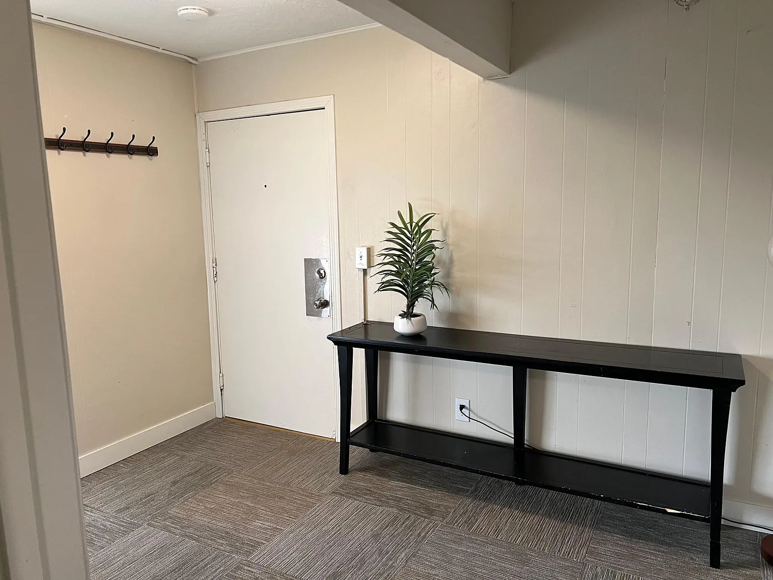 835 D St — Photo 3