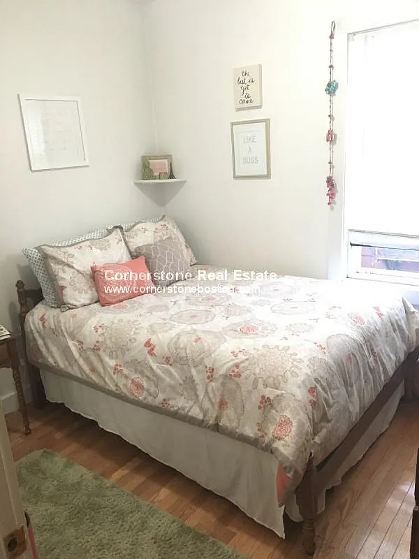 2 bed, 9999 sqft, $3,150 — Photo 2