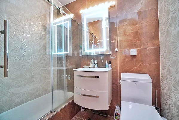 Sold by Remax Edge | media 16