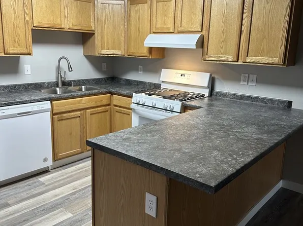 Creekwood 1920, 1920 N Creekwood Park Cir #5, Palmer, AK 99645