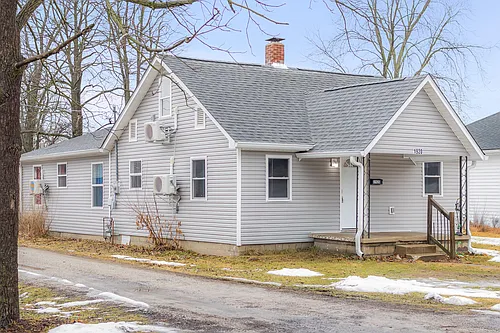 1920 Elm St #1 Photo 1