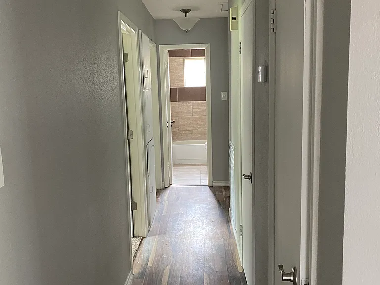 5009 Tiffany Ln — Photo 5