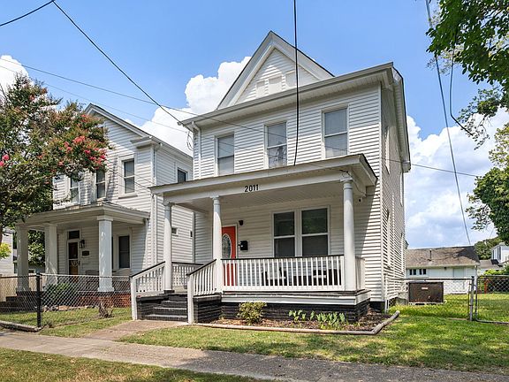 2nd image of 2011 Lansing Ave