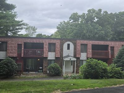 85 Woodsedge Drive APT 1A, Newington, CT, 06111