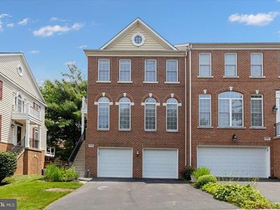 4025 Quiet Creek Dr, Fairfax, VA, 22033
