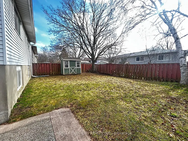 254 Camille Cres — Photo 35