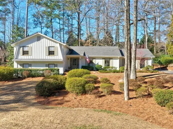 7310 Hunters Branch Dr, Atlanta, GA 30328
