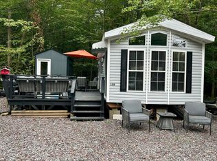159 Rainbow Dr, Gouldsboro, PA 18424