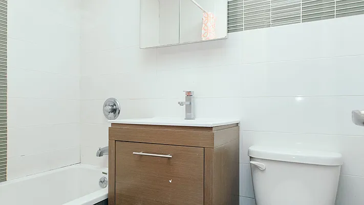 Rented by Nooklyn NYC LLC | media 30