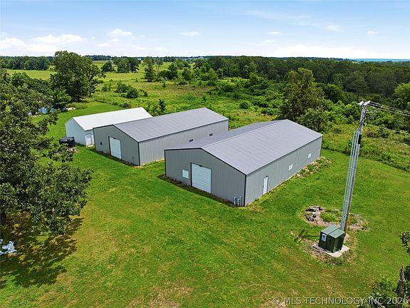 2nd image of 471089 E 670th Rd