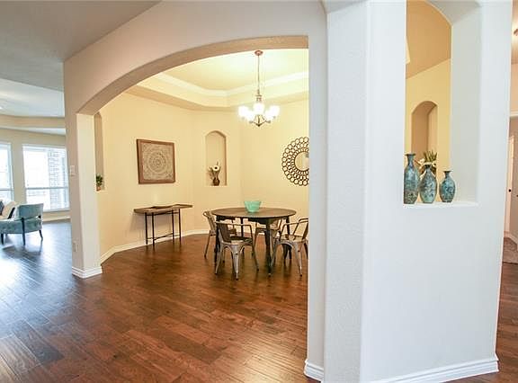 4th image of 3021 Black Hills Blvd