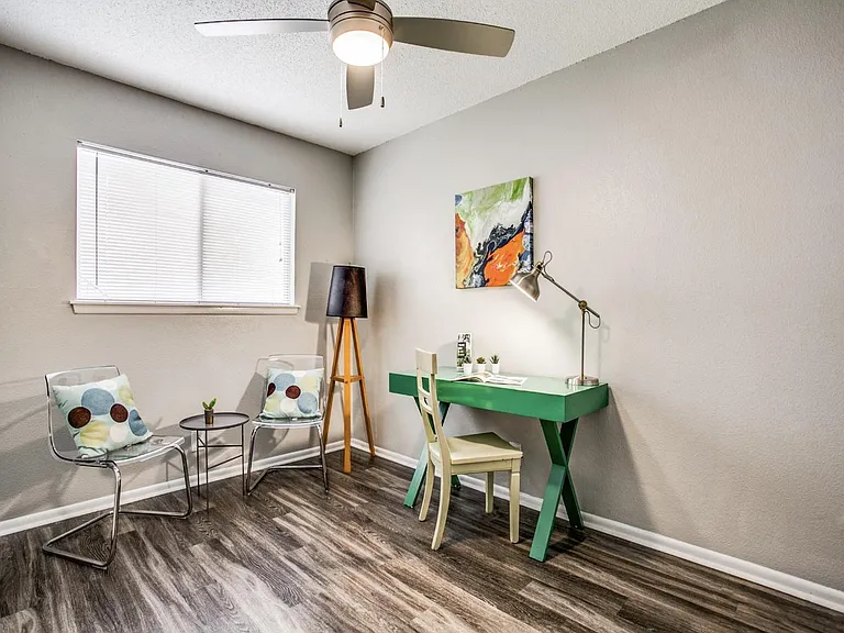 Village Oaks Apartments — Photo 13